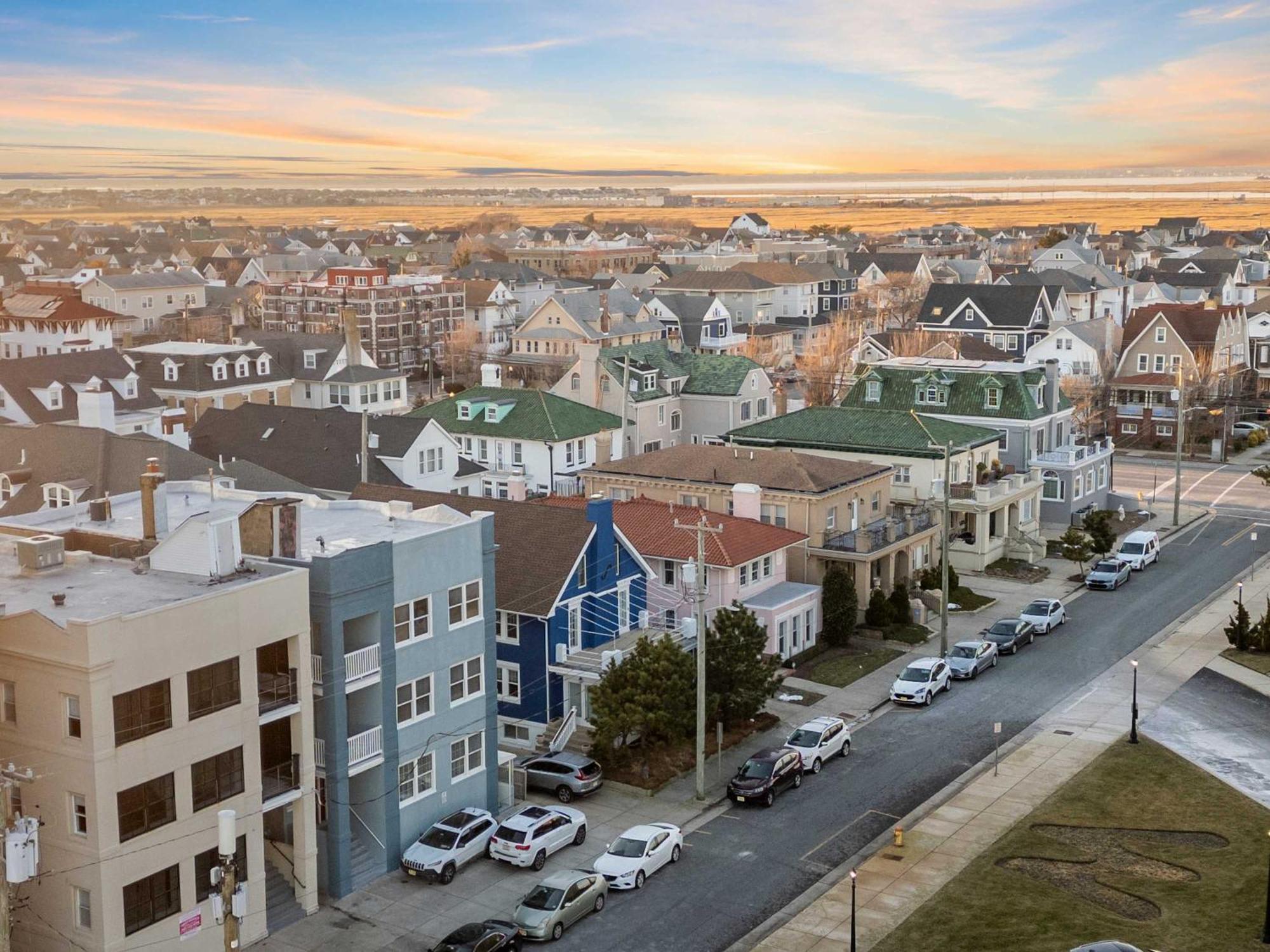 Escape To Raleigh Ave 3 Steps From The Beach Атлантик Сити Экстерьер фото