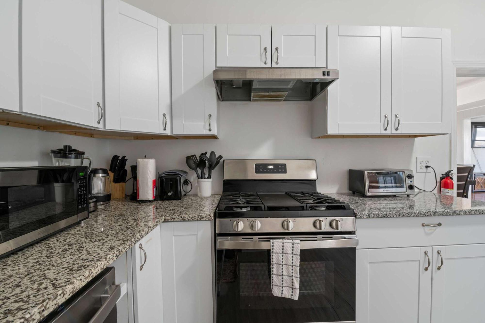 Escape To Raleigh Ave 3 Steps From The Beach Атлантик Сити Экстерьер фото